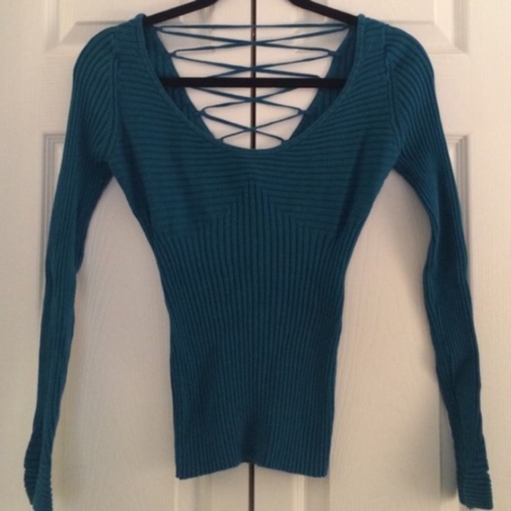 Long Sleeve Tied/Open Back